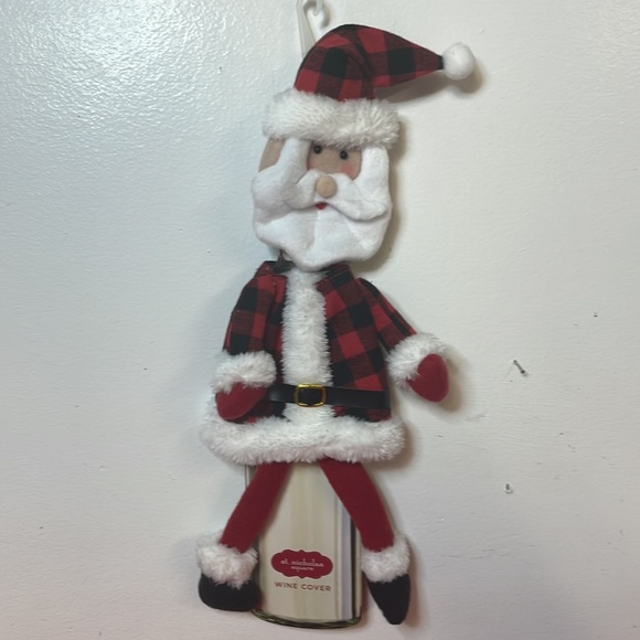 St Nicholas Wine Cover - Picture 1 of 5